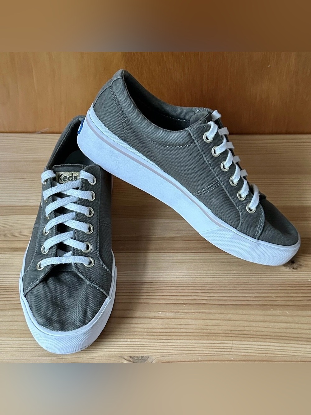 Keds Softella Women’s Size 6.5 Green/Gray Canvas Casual Lace-Up Sneakers - Picture 6 of 8